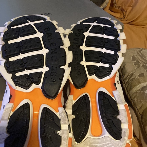 Balenciaga MEN'S TRACK SNEAKER IN WHITE/Orange - Picture 5 of 11